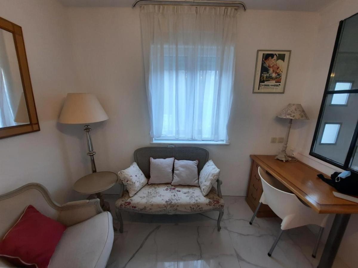Liege 4420 Rue Jean Jaures 45 Grande Maison Joyeuse Avec Terrasse 30M2 Pour 8 Personnes Maximum Saint-Nicolas  Exterior foto