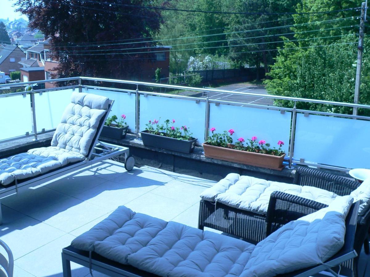 Liege 4420 Rue Jean Jaures 45 Grande Maison Joyeuse Avec Terrasse 30M2 Pour 8 Personnes Maximum Saint-Nicolas  Exterior foto